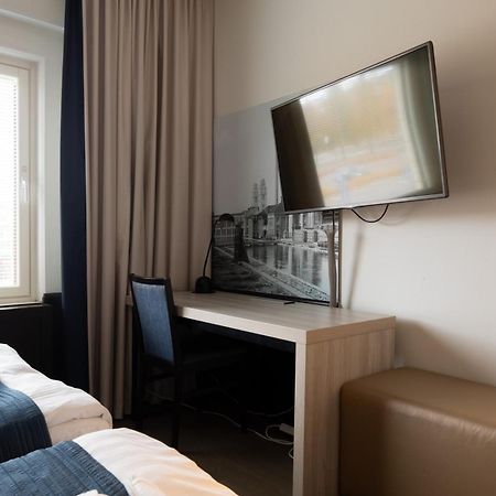 Hotel Oscar Варкаус Екстер'єр фото