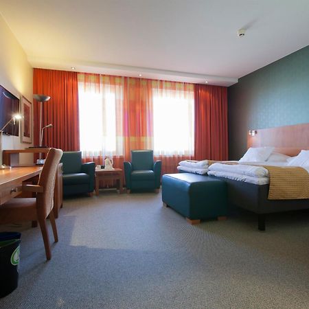 Hotel Oscar Варкаус Екстер'єр фото