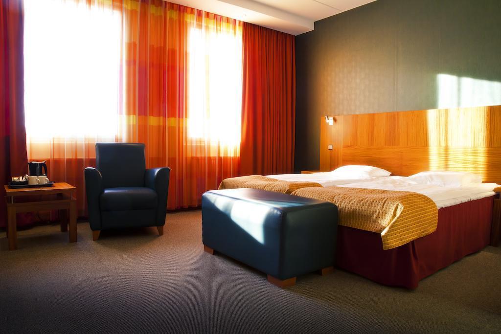 Hotel Oscar Варкаус Екстер'єр фото