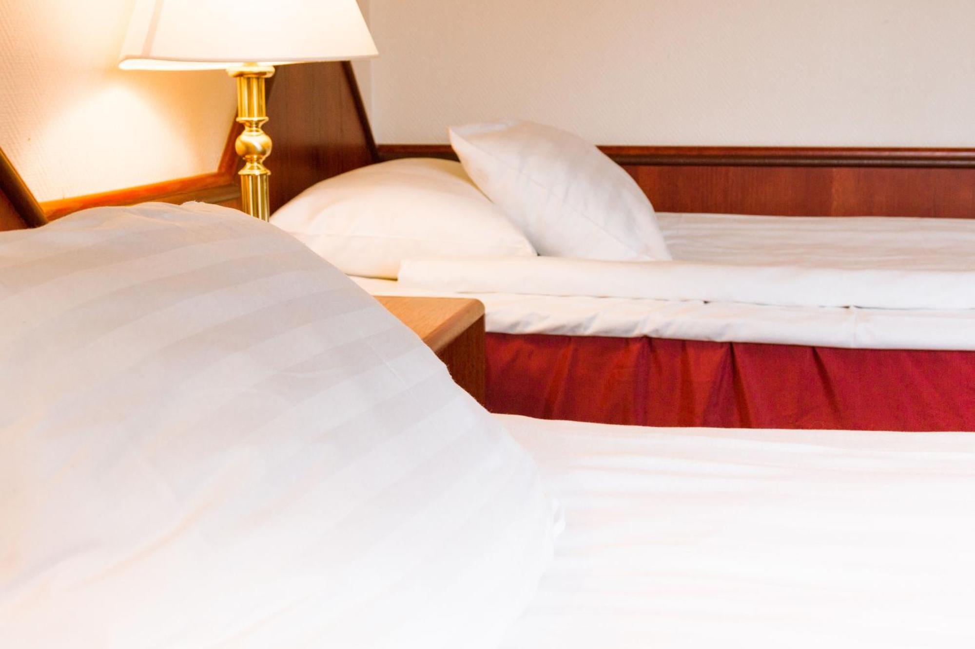 Hotel Oscar Варкаус Екстер'єр фото